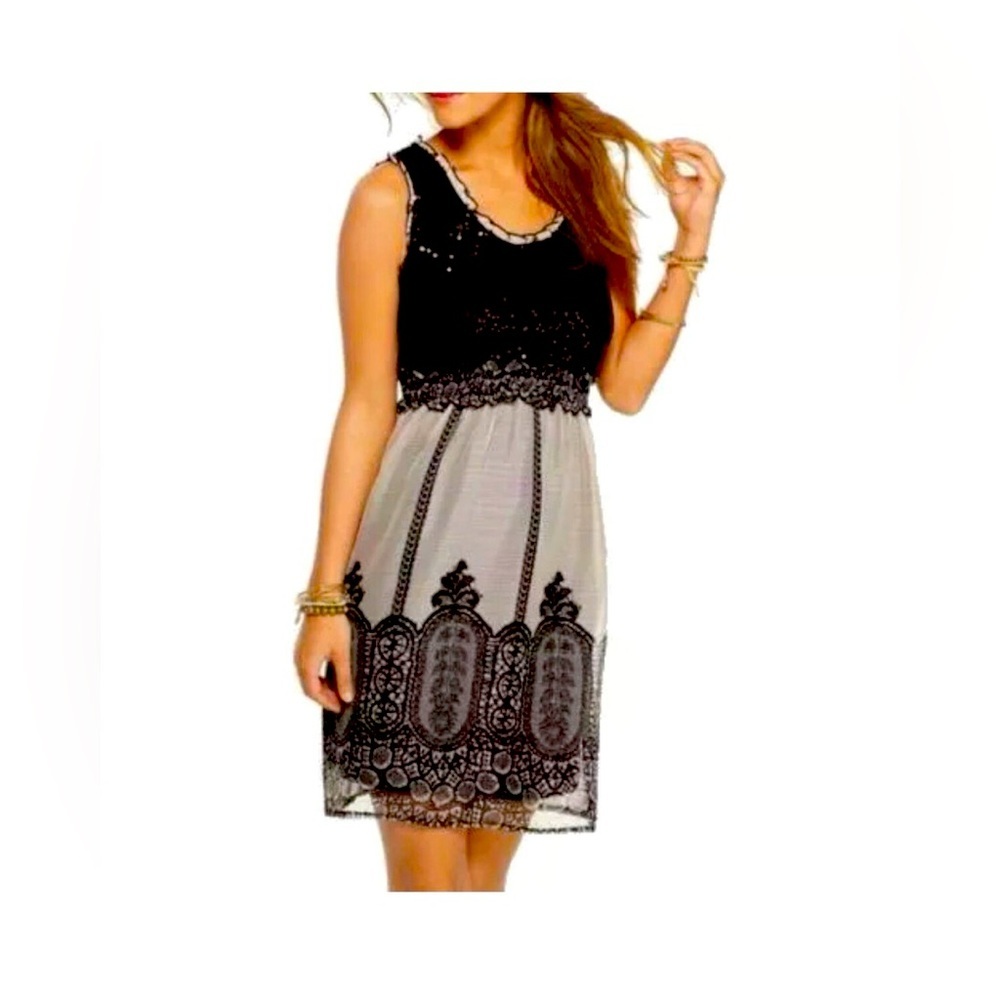 American rag black New York City Sequin Lace Dress , Sleeveless Size M  NWT